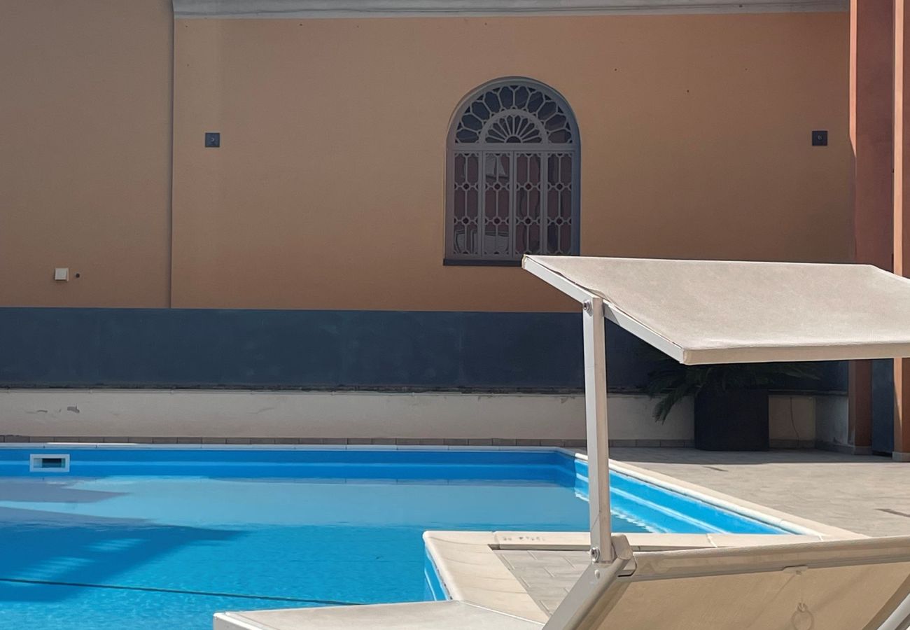 Ferienwohnung in Salò - Mansarda del Gallo