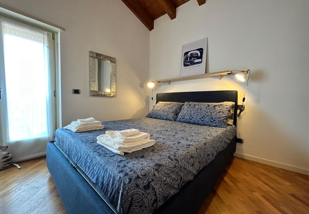 Ferienwohnung in Salò - Mansarda del Gallo