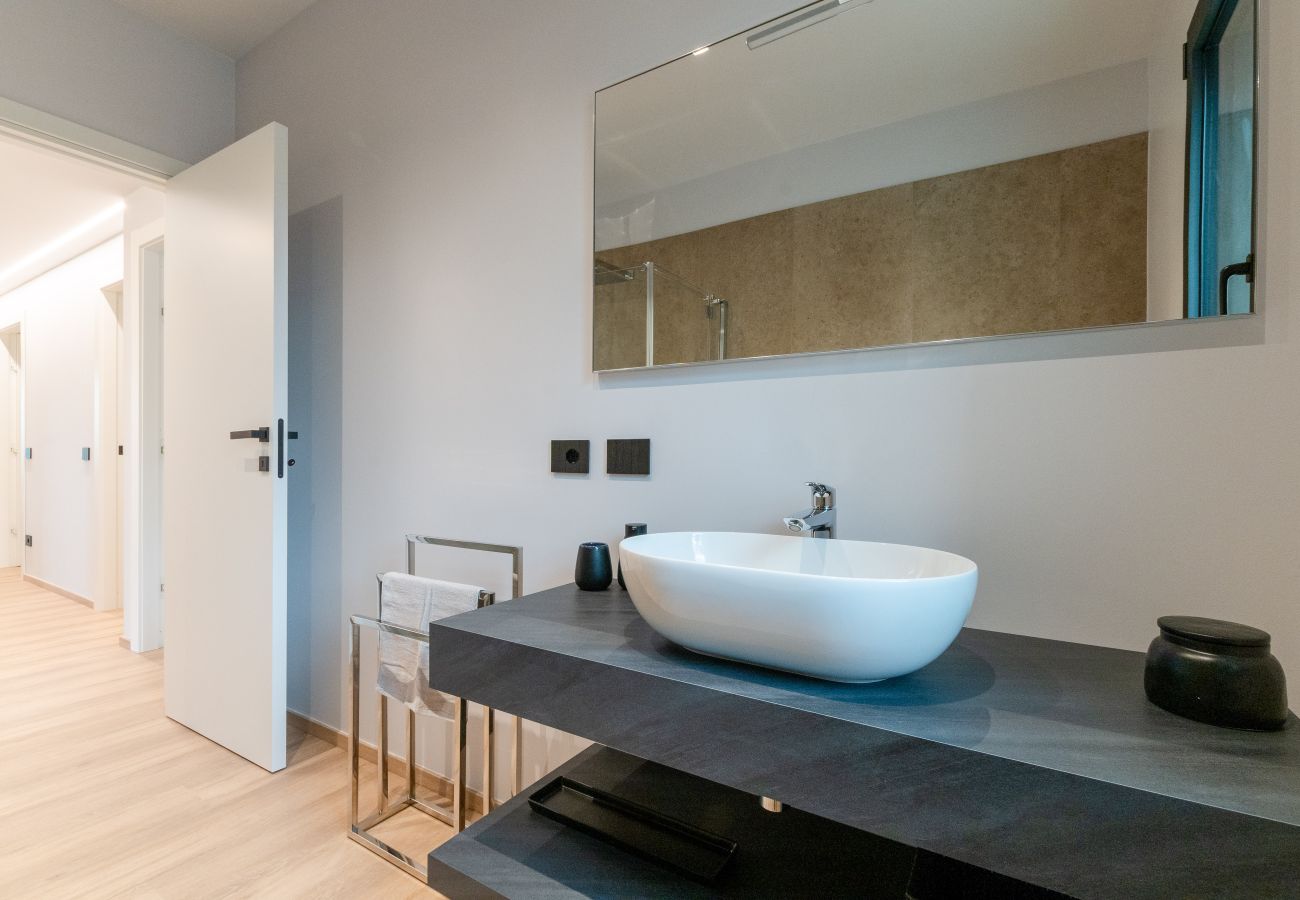 Ferienwohnung in San Felice del Benaco - Villa Aqua_Lydia Suite Apartment