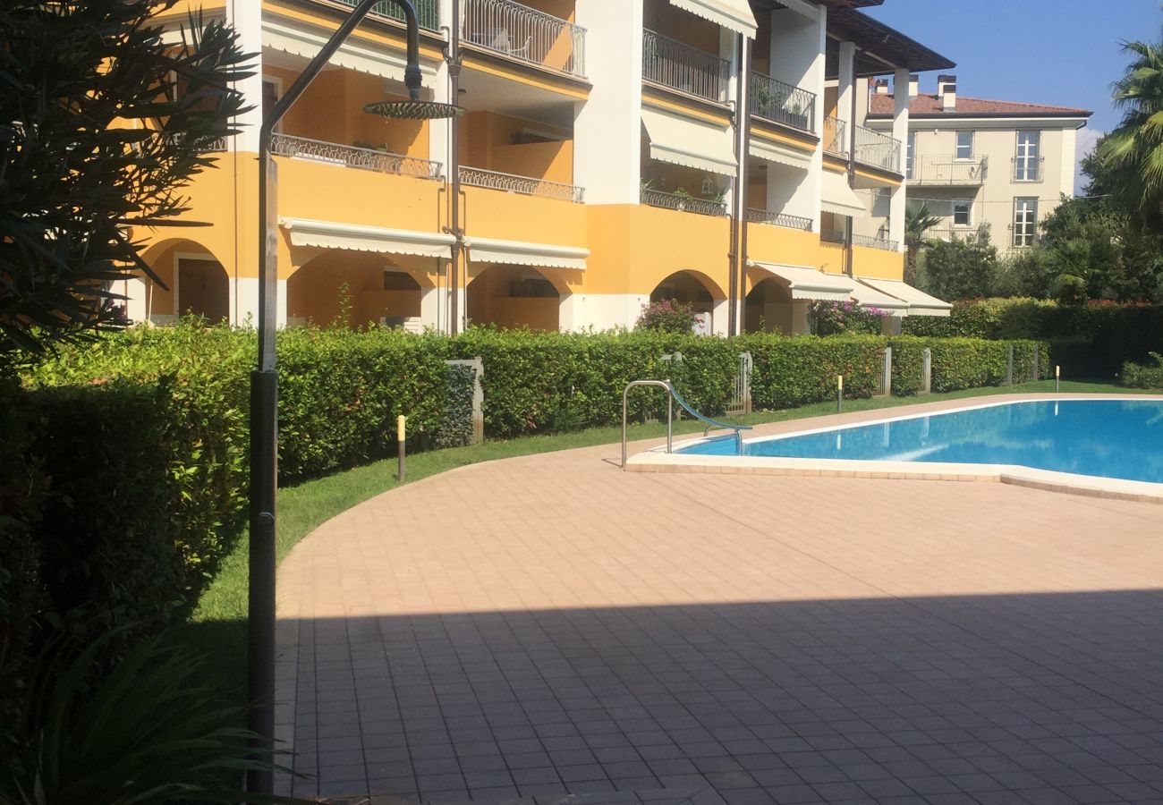 Apartment in Toscolano-Maderno - Casa Santi