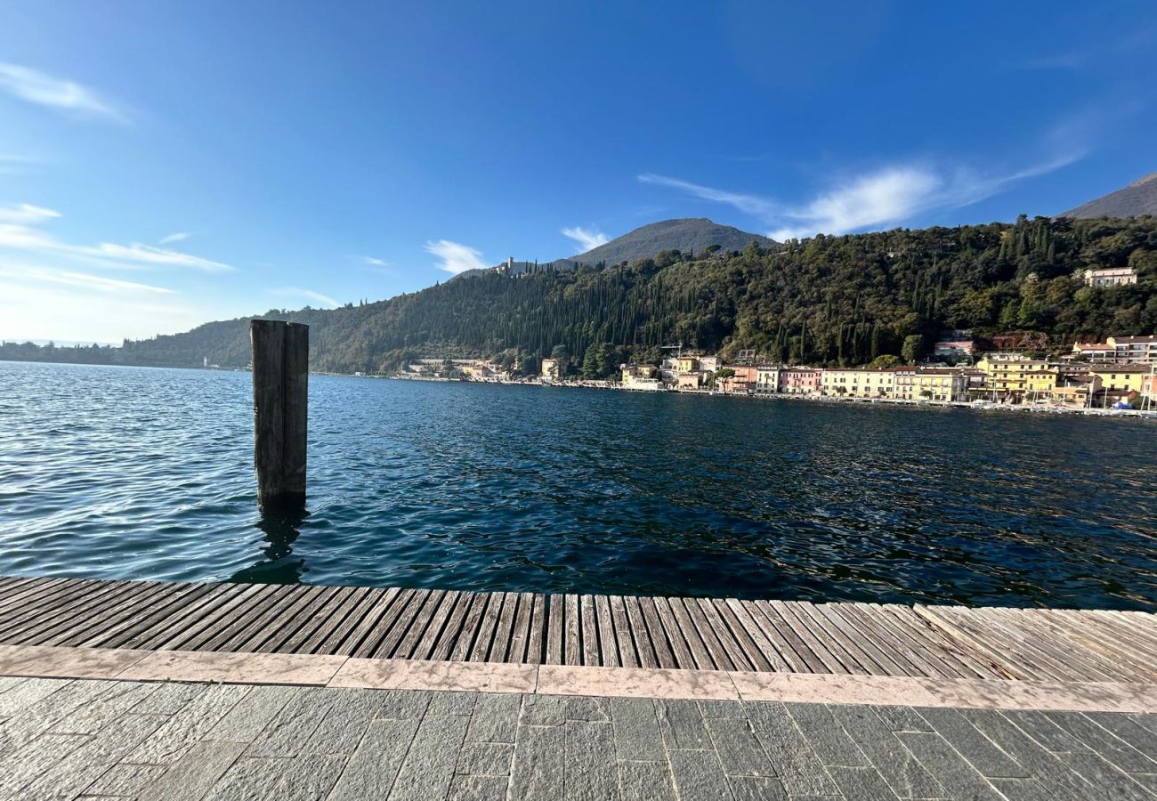 Apartment in Toscolano-Maderno - Casa Santi