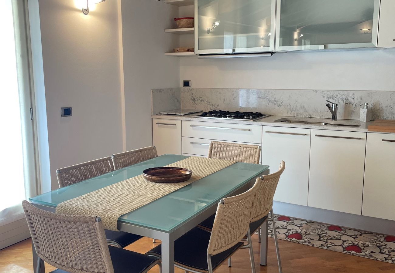 Apartment in Salò - Mansarda del Gallo