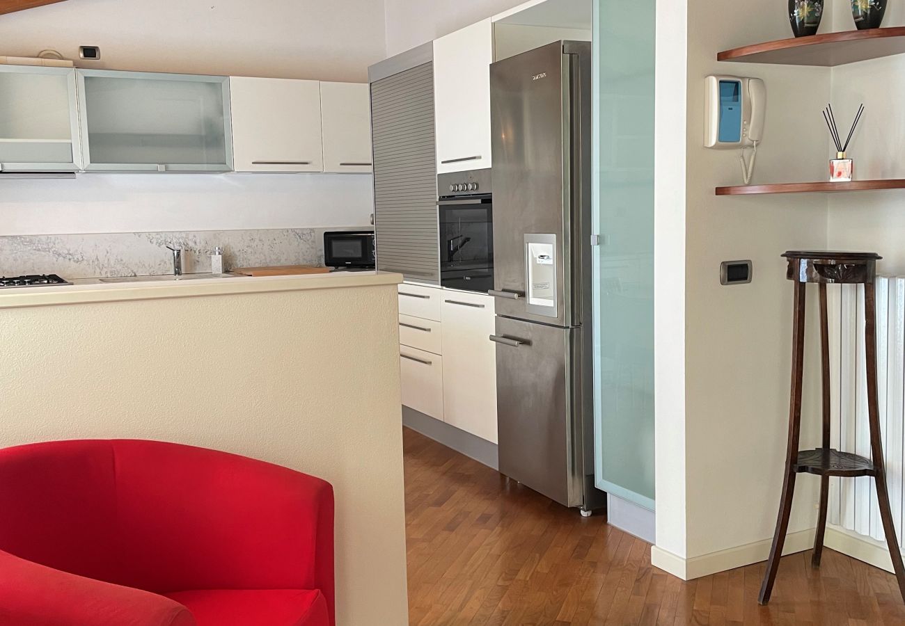 Apartment in Salò - Mansarda del Gallo