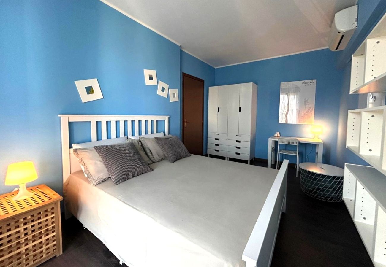 Apartment in Moniga del Garda - Casa Magenta