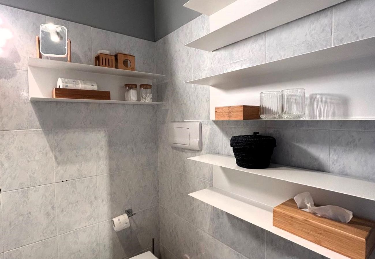Apartment in Moniga del Garda - Casa Magenta