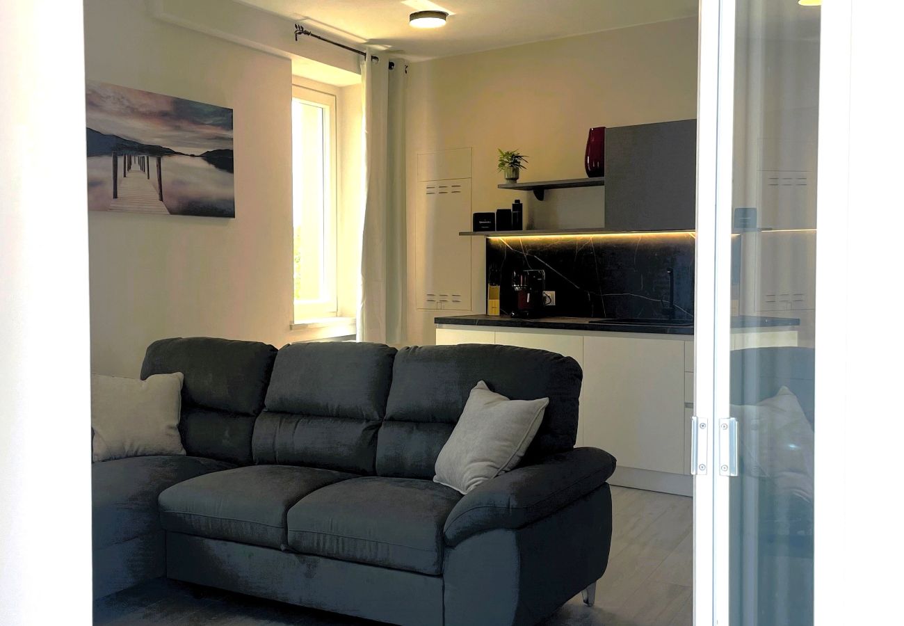 Apartment in Polpenazze del Garda - Il cottage di Borgo Alba