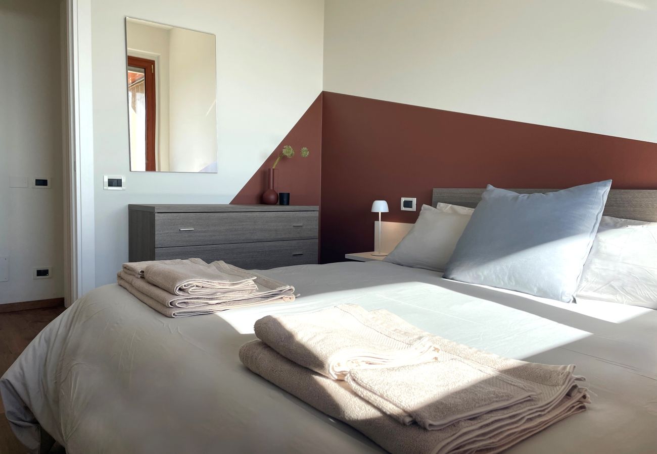 Apartment in Padenghe sul Garda - Casa Pratello